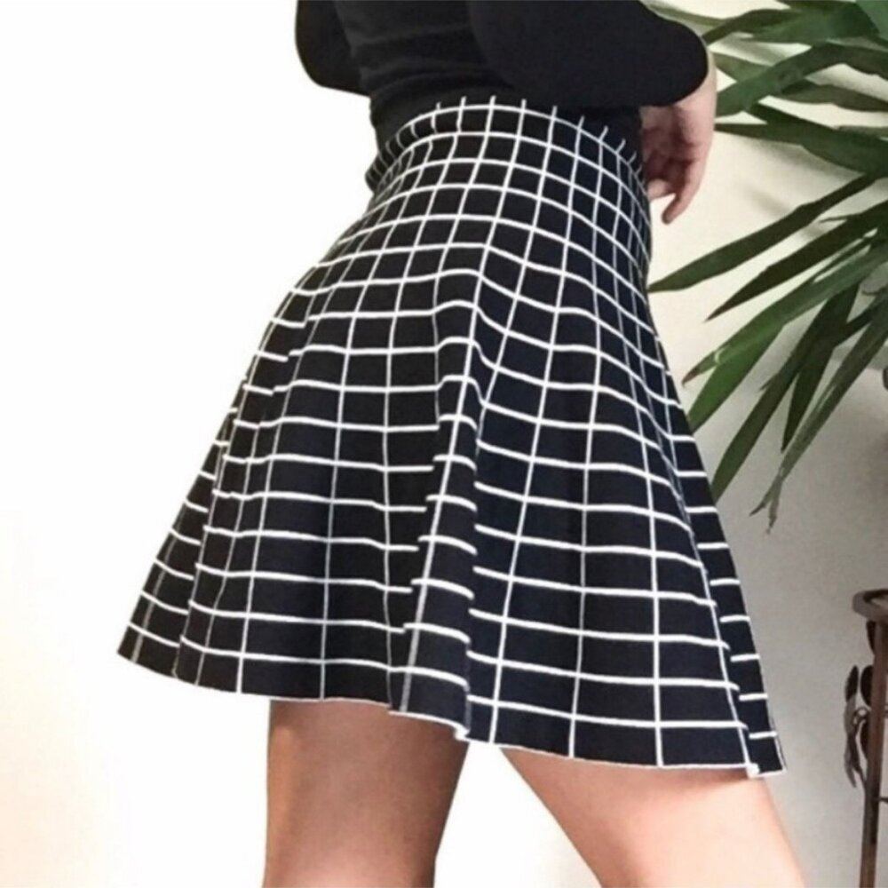 Carmen Marc Valvo Black Grid Fit-and-Flare Skirt